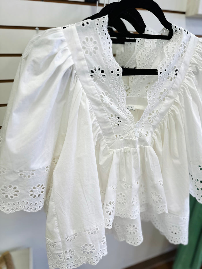 White Eyelet Floral Detail Peasant Top | Penelope Hyfve
