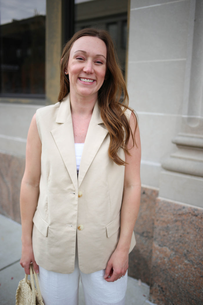 Sleeveless Tan Vest | Boutique Elise Gilli