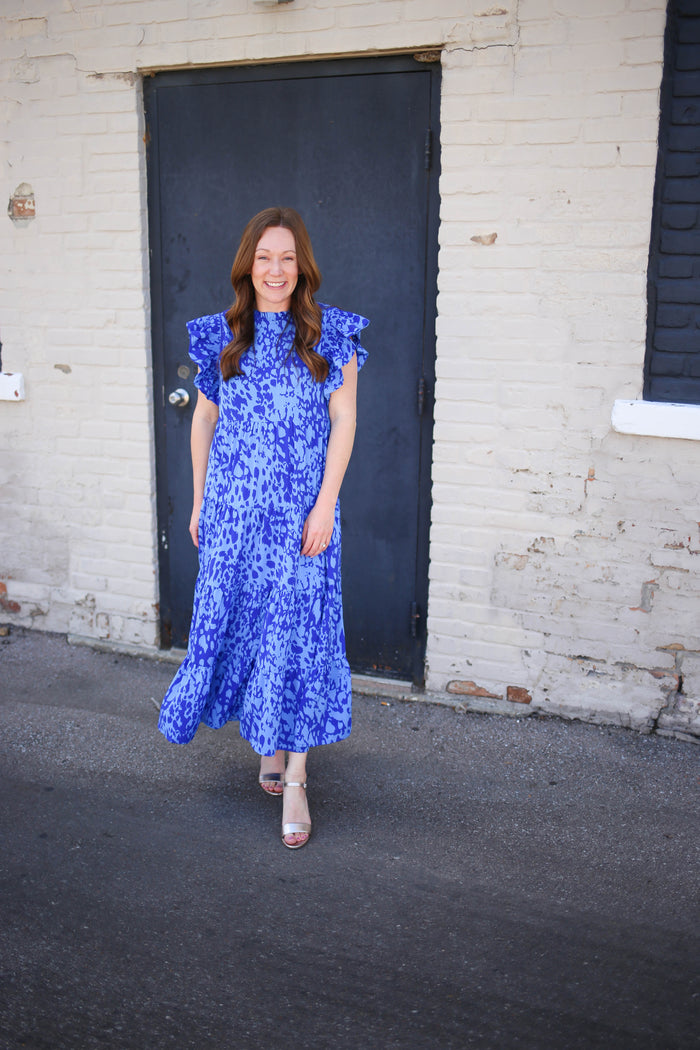 blue print sleeveless midi dress