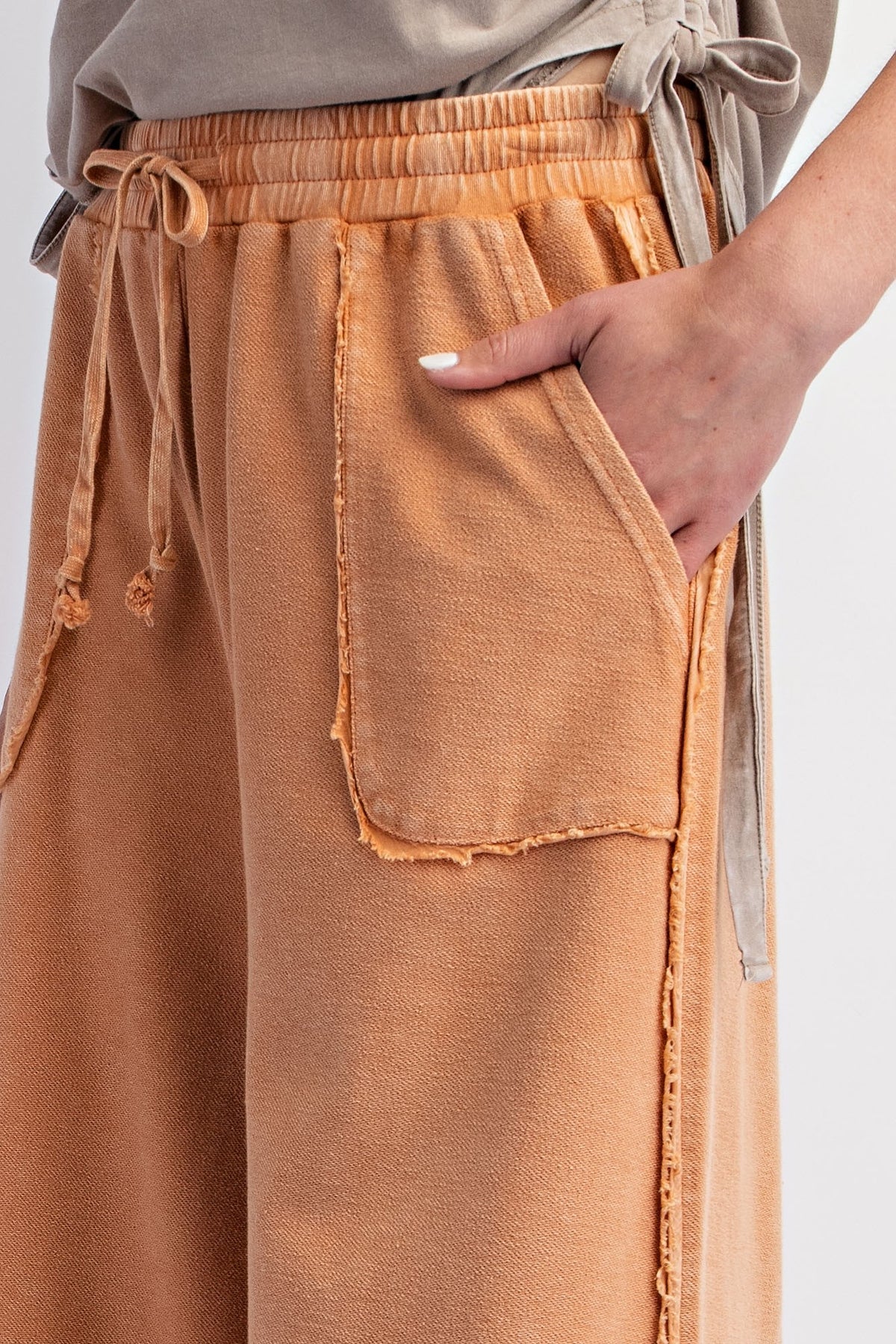 Cinnamon Mineral Wash Wide Leg Pant | Boutique Elise | Cassie Easel