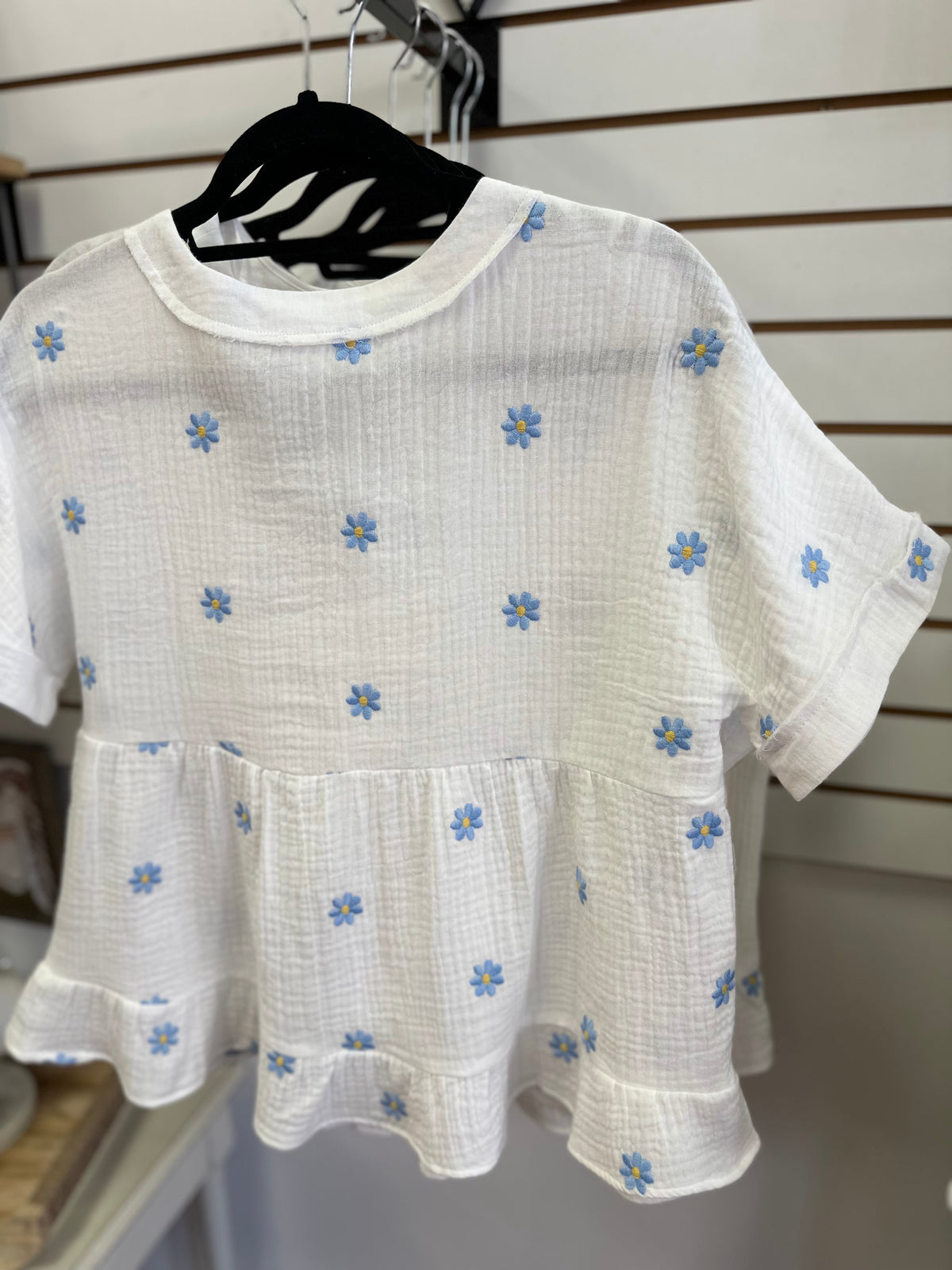 Blue Daisy Print Short Sleeve Top | Lindsey Very J