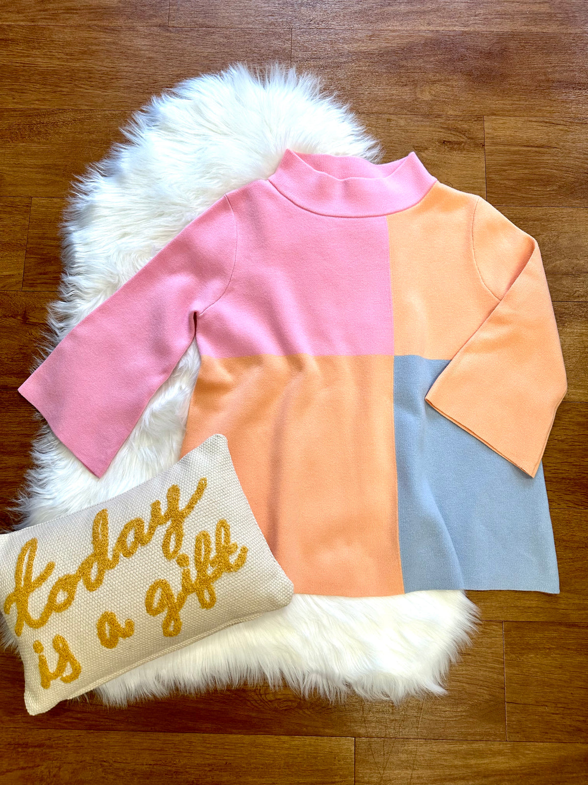 Pink Orange and Blue 3/4 Sleeve Sweater | Boutique Elise | Taylor fate