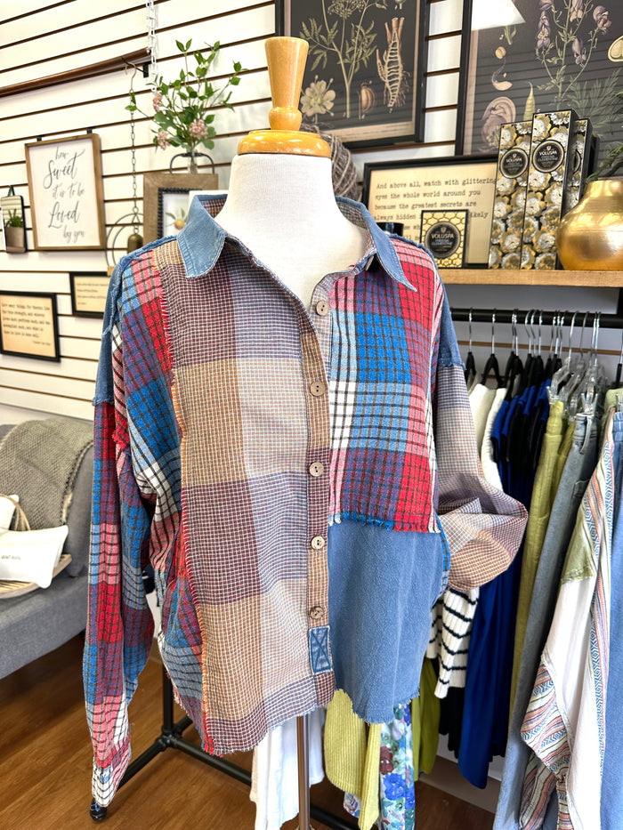 Denim Patchwork Crop Button-Down | Boutique Elise | Julie oli hali