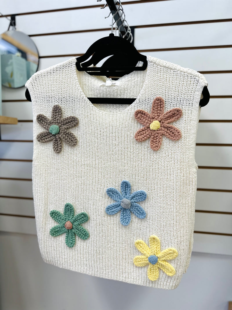 Oatmeal Floral Detail Tank Top | Izzy Blu Pepper
