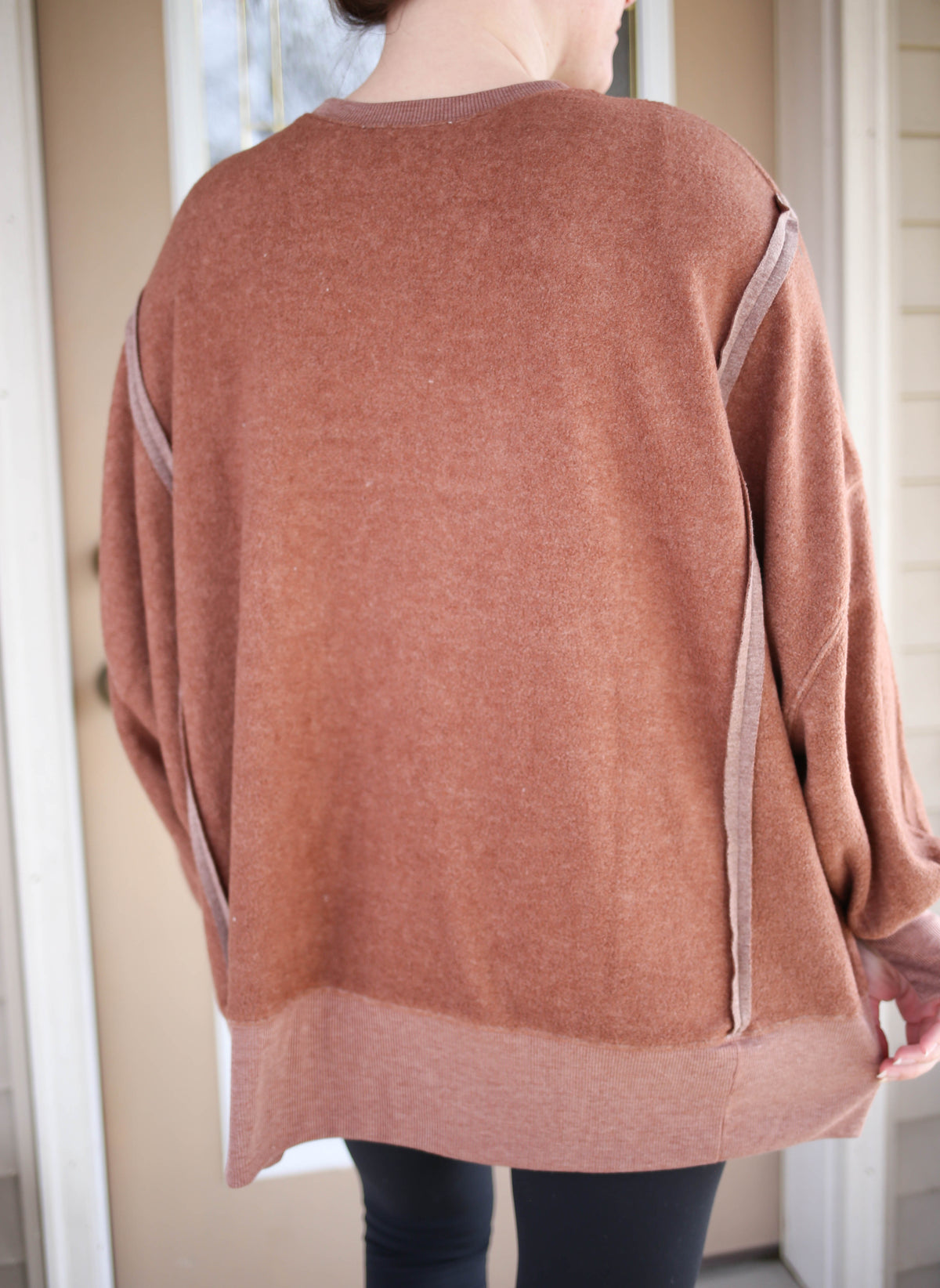 Cozy Fleece Hem Detail Chocolate Sweatshirt | Boutique Elise Hyfve