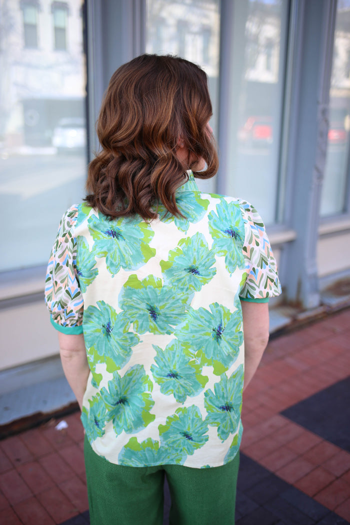 Green Floral Mixed Print Short Sleeve Top | Cara Staccato