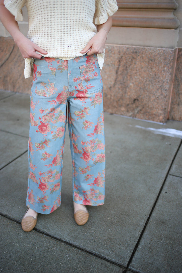Light denim and peach floral print crop pants