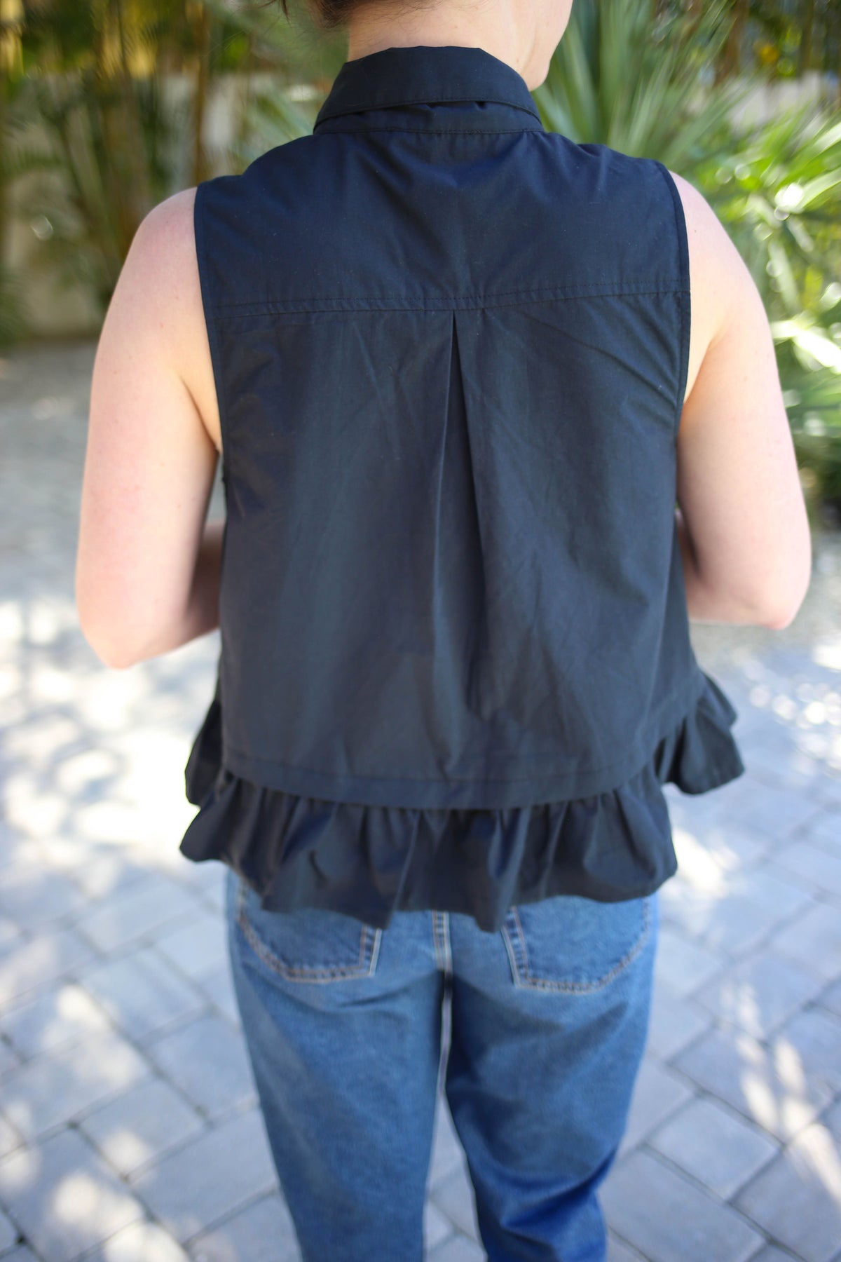 Sleeveless Black Top with Tie Neckline | Toni Entro