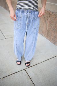 Light wash wide leg denim jean