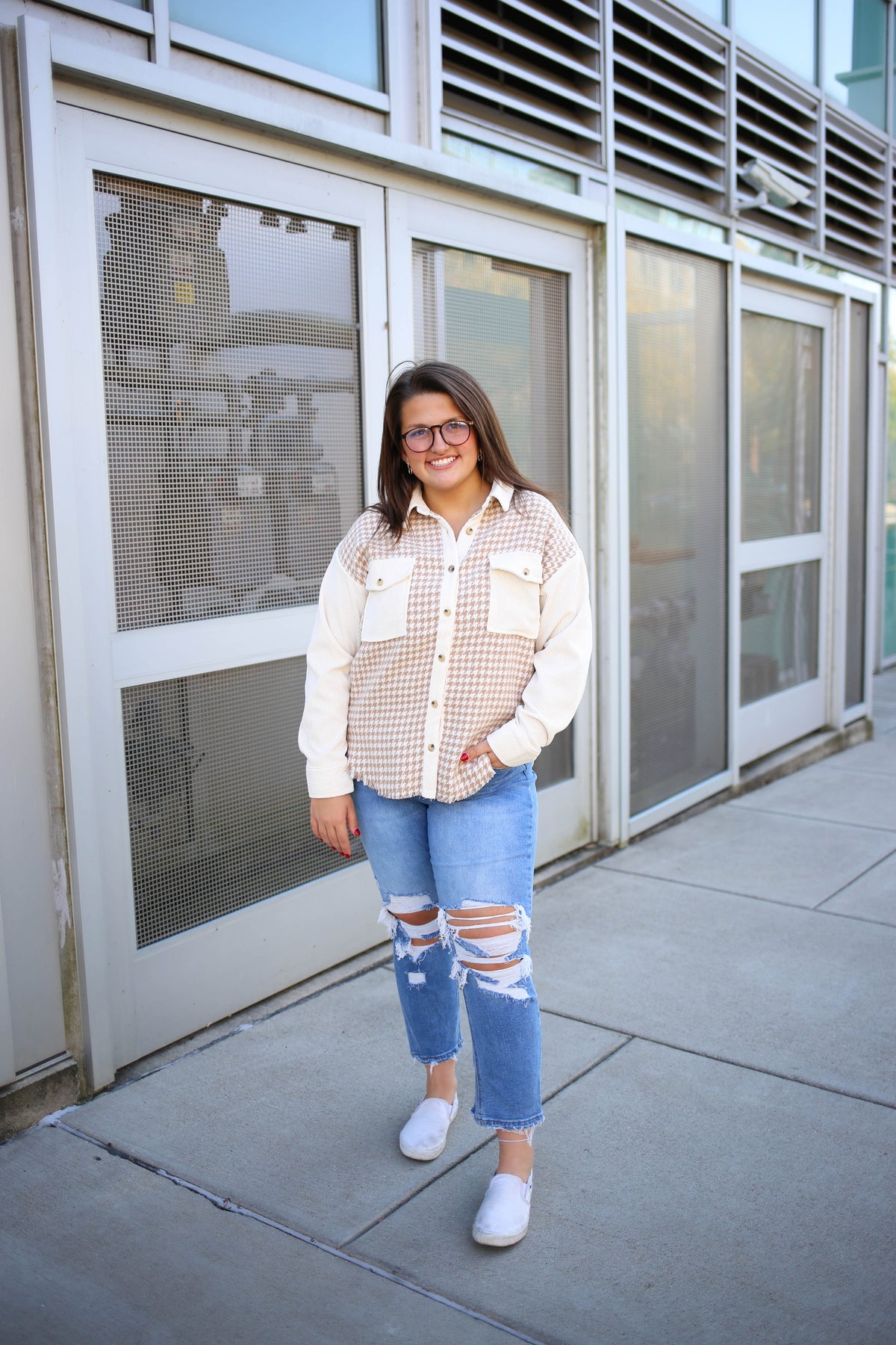 Blu Pepper Khaki and ivory houndstooth shacket
