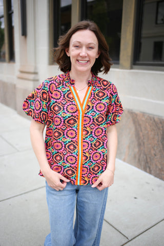 Black Printed V-Neckline Short Sleeve Top | Sharon Jodifl