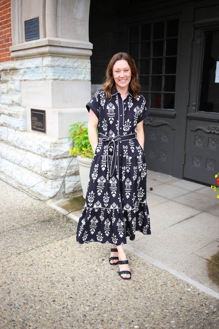 Black and white floral belted midi dress, entro