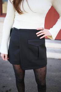 black pocketed skort