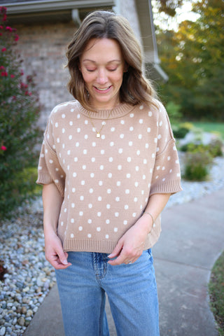 Taupe and white polka dot short sleeve sweater, Entro