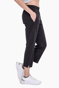 Black Capri Active Pant | Boutique Elise | Allie Mono b