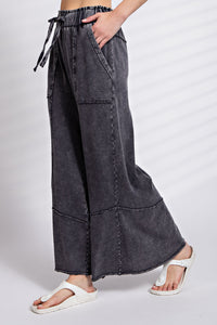 Dark Charcoal Wide Leg Crop Pant | Boutique Elise | Anita Easel