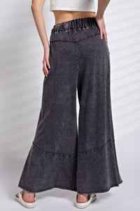 Dark Charcoal Wide Leg Crop Pant | Boutique Elise | Anita Easel