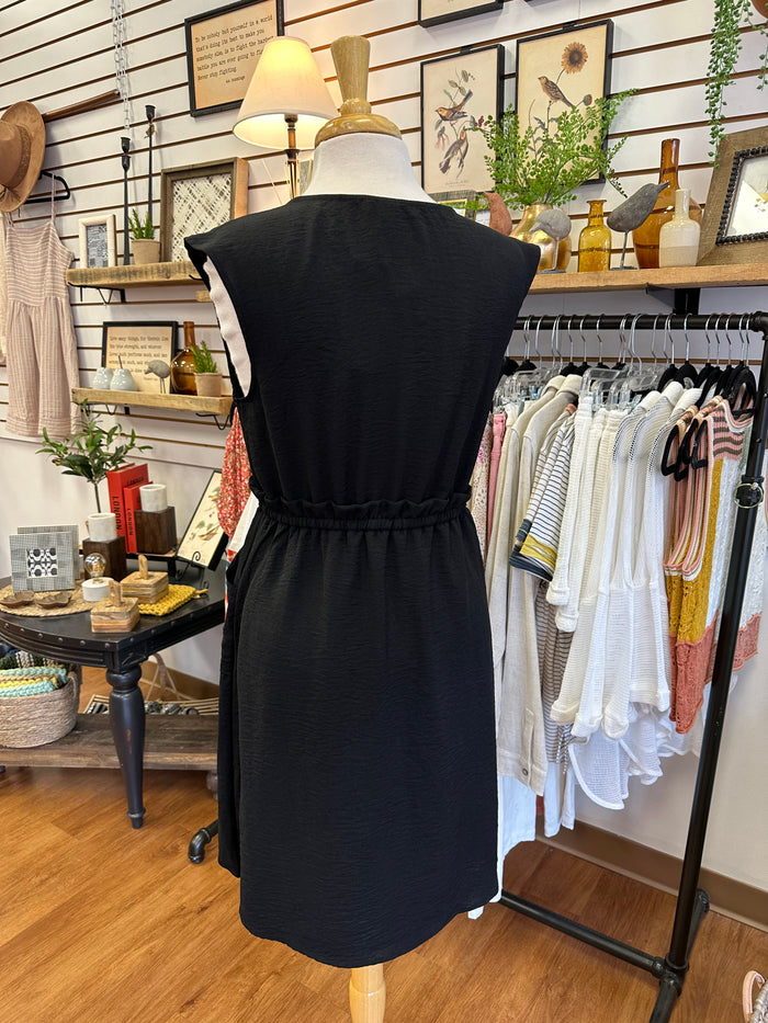 Sleeveless Tie Front Black Dress | Boutique Elise | Sylvi Gilli