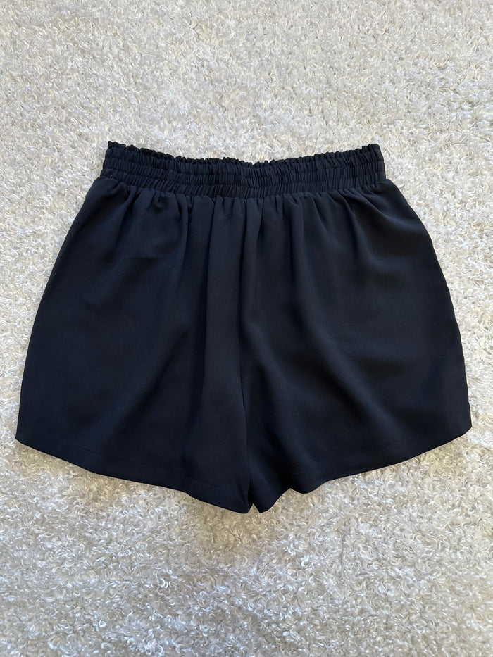Womens Black Pleat Detail Shorts | Boutique Elise | Shelby Jodifl