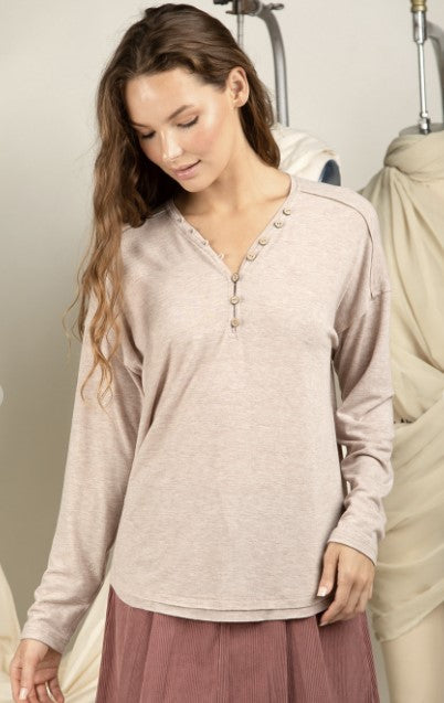 Womens Basic Button Long Sleeve Top | Boutique Elise | Easton Very J